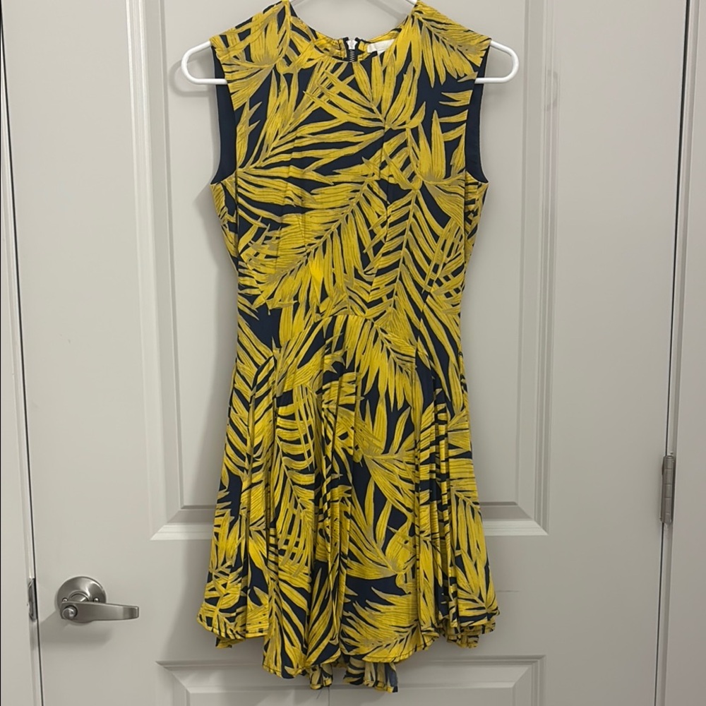Yellow and Black Leaf Print Sleeveless Dress
